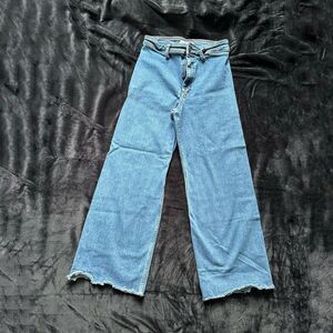 ZARA The Marine Straight High-Rise Wide-Leg Jeans Blue Frayed Raw Hem Size 8